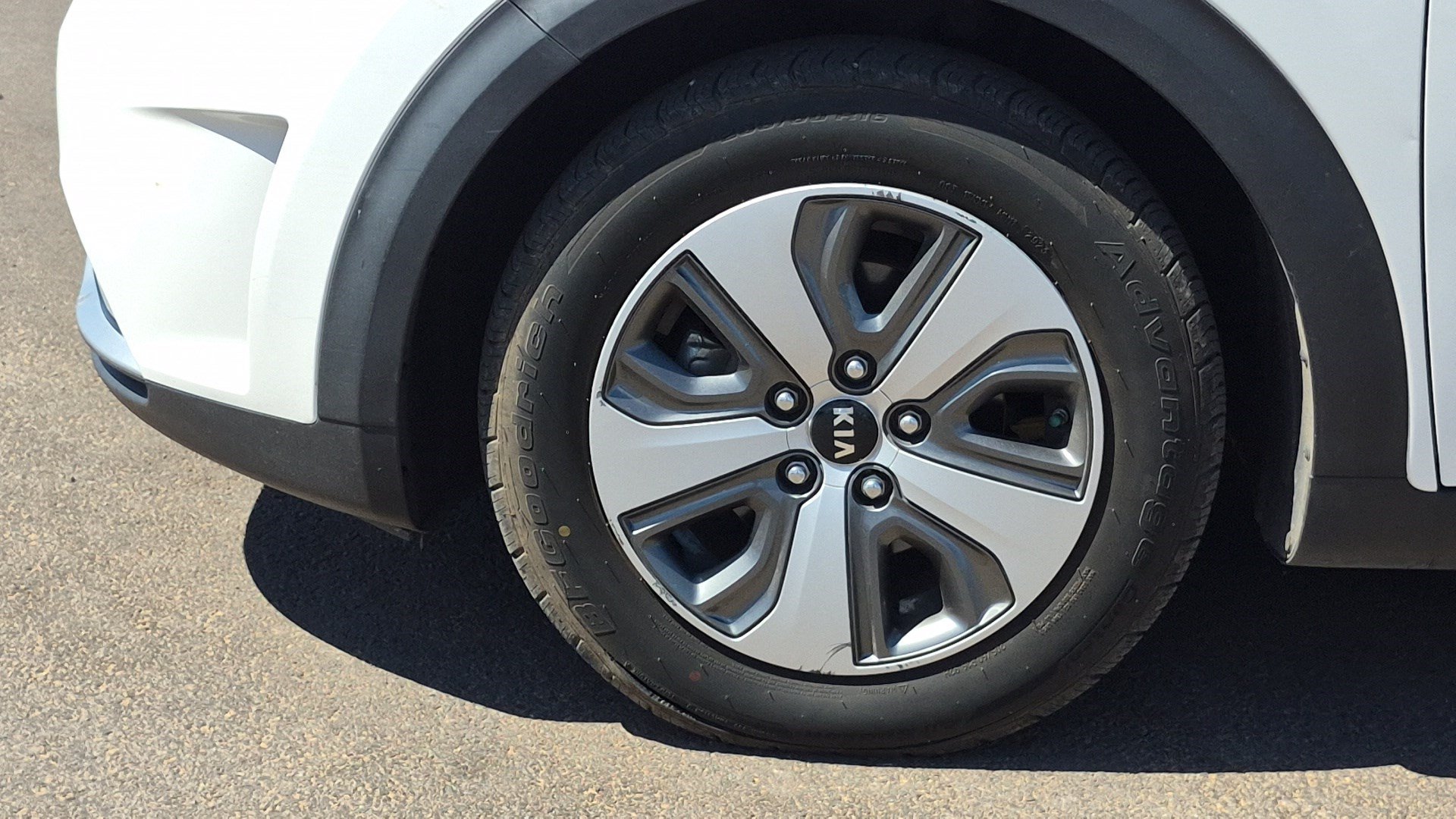 Used 2019 Kia Niro EX FWD image 10