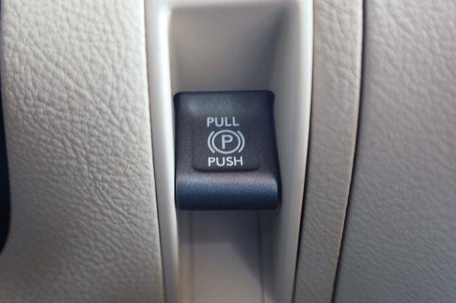 Used 2009 Lexus LS 460 RWD image 38