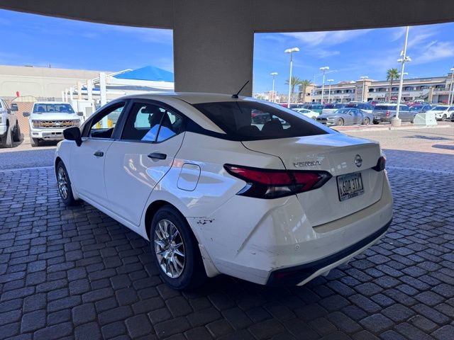 Used 2021 Nissan Versa S image 3