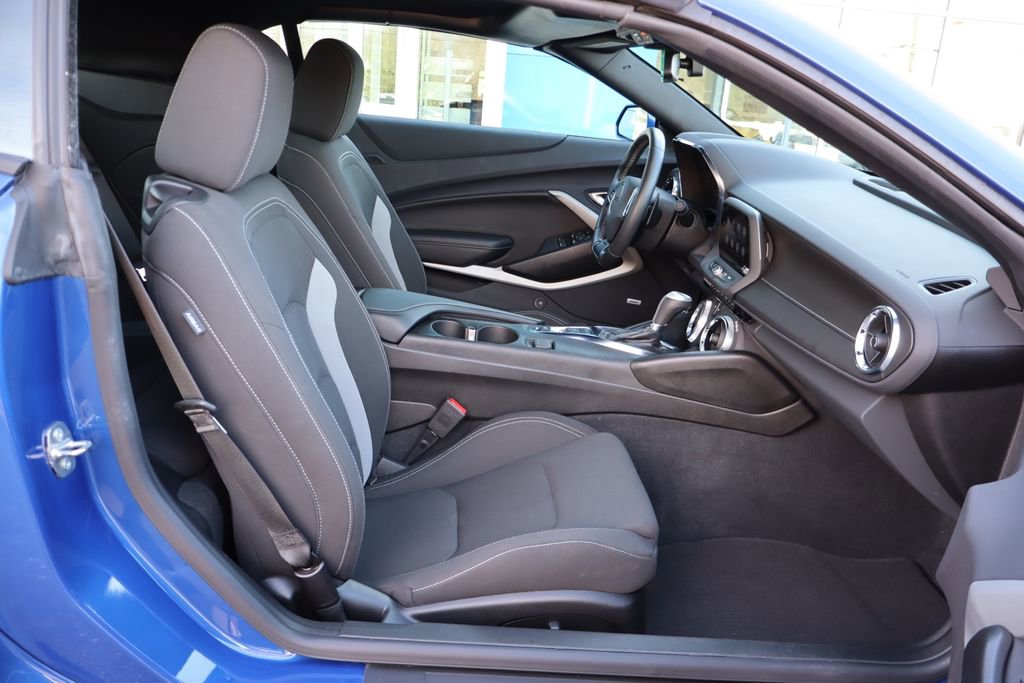 Used 2023 Chevrolet Camaro LT w/ RS Package image 16