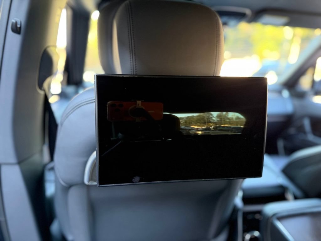 Used 2023 Land Rover Range Rover Autobiography AWD/4WD image 29