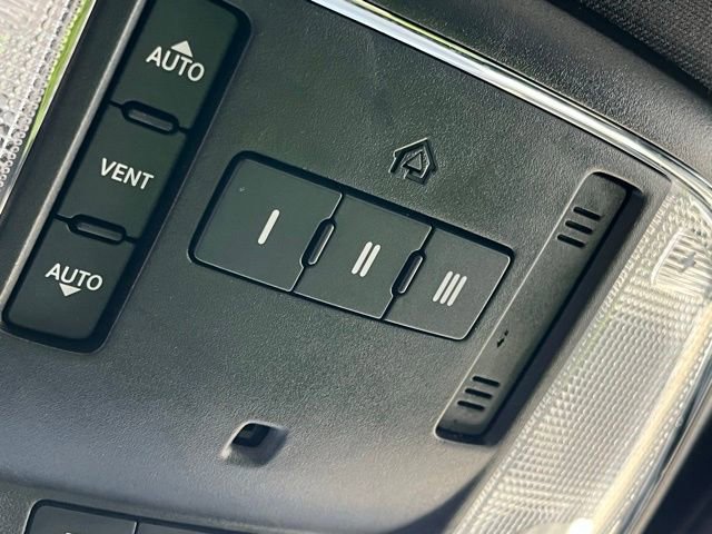 Used 2022 Jeep Grand Cherokee Limited image 43