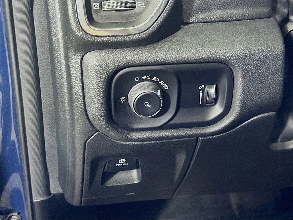 Used 2024 RAM 1500 Laramie image 22