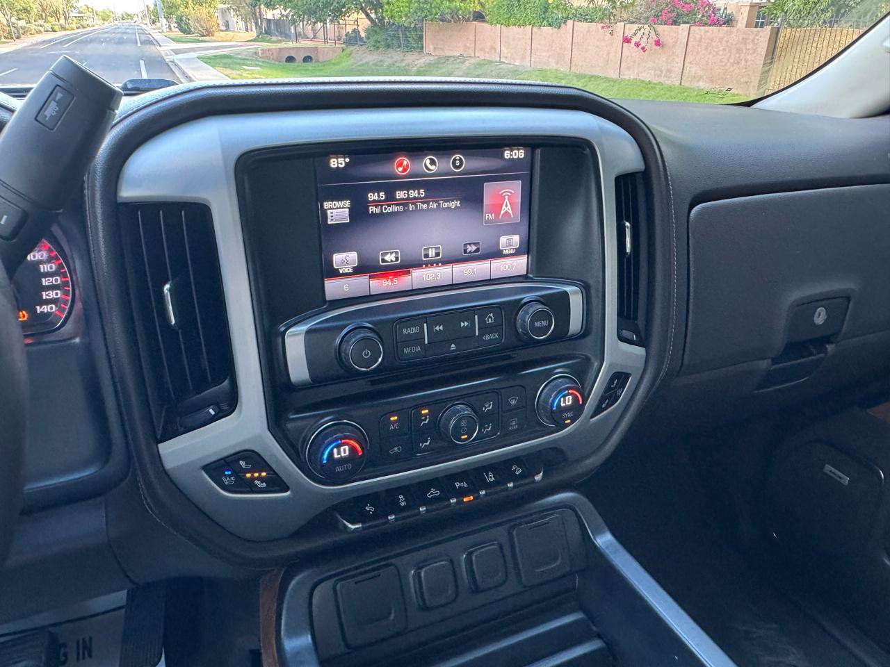Used 2015 GMC Sierra 1500 SLT w/ SLT Crew Cab Value Package AWD/4WD image 41