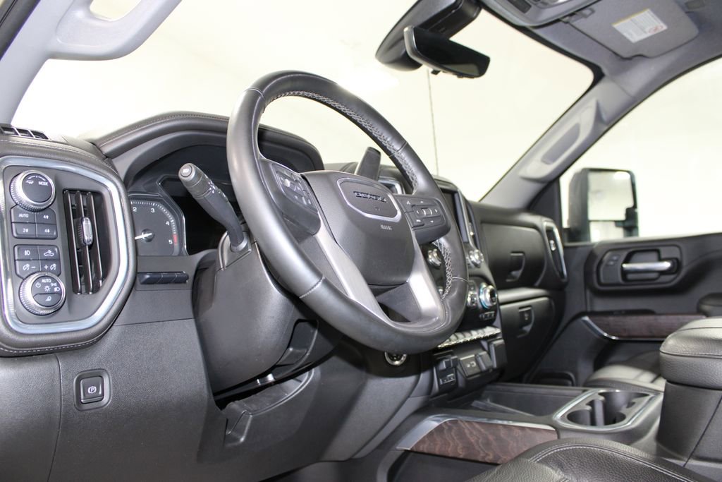 Used 2023 GMC Sierra 3500 Denali w/ Denali Ultimate Package image 29