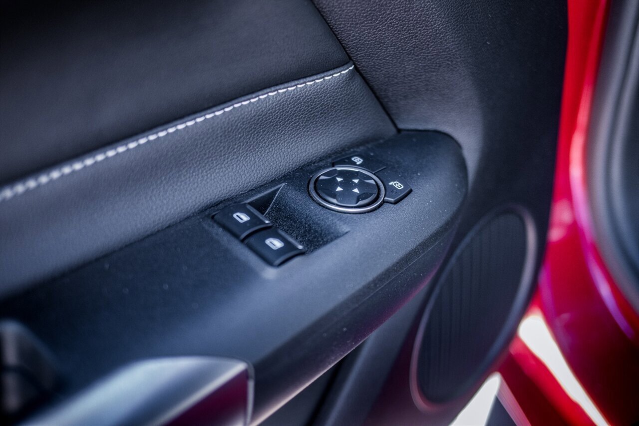 Used 2021 Ford Mustang Shelby GT500 w/ Technology Package image 14