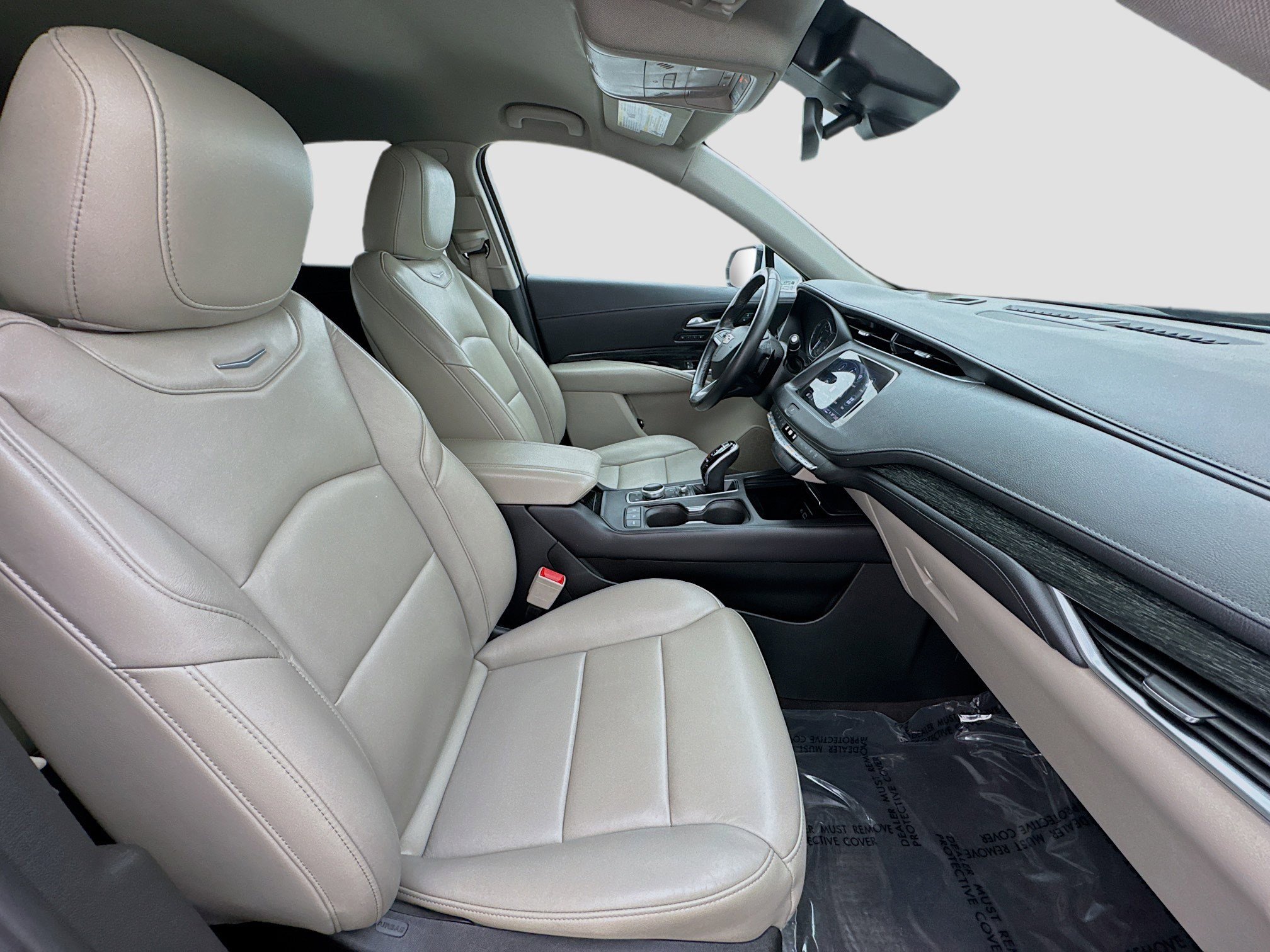 Used 2022 Cadillac XT4 Premium Luxury w/ Safety Alert Package image 19