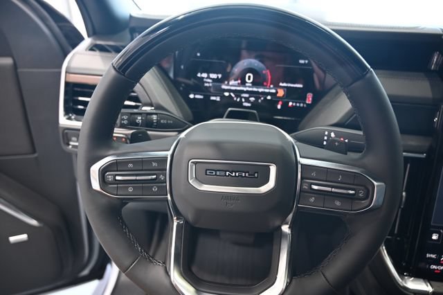 New 2026 GMC Yukon Denali w/ Denali Reserve Package AWD/4WD image 24