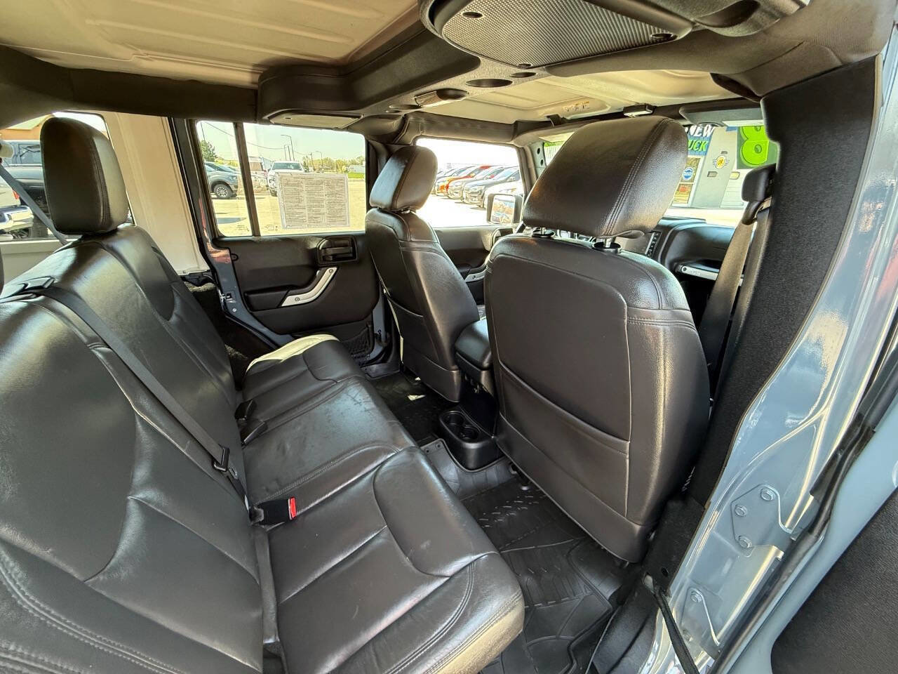 Used 2015 Jeep Wrangler Unlimited Sahara w/ Katzkin Premium Leather Group AWD/4WD image 15