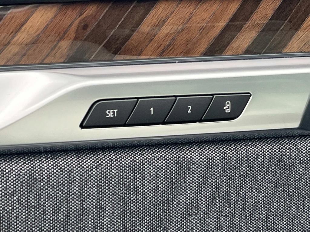 New 2026 Cadillac Escalade Platinum Sport w/ LPO, ONYX Package image 29