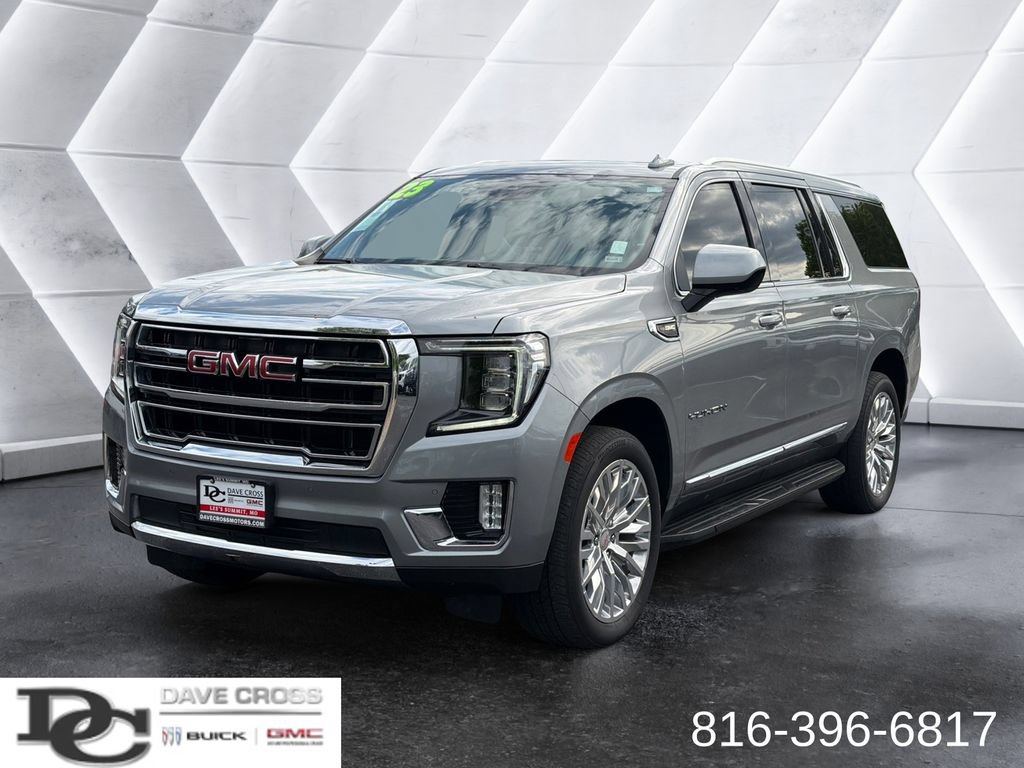 Used 2023 GMC Yukon XL SLT AWD/4WD image 1