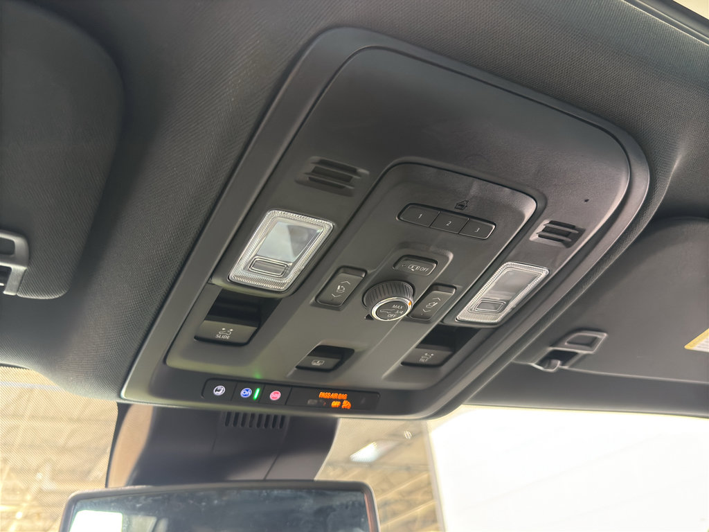 Used 2023 Chevrolet Tahoe Z71 w/ Off-Road Capability Package image 37