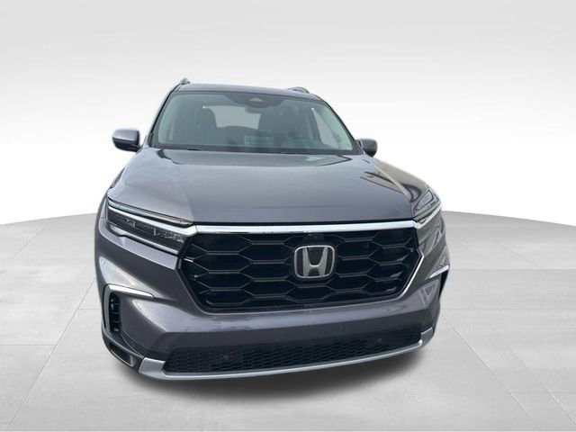 Certified 2025 Honda Pilot Elite image 8