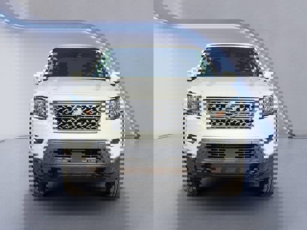 Used 2022 Nissan Frontier SV image 8