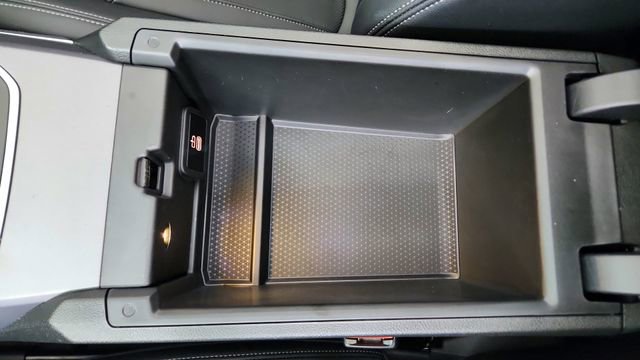 Used 2025 BMW 230i xDrive Coupe w/ Premium Package image 47