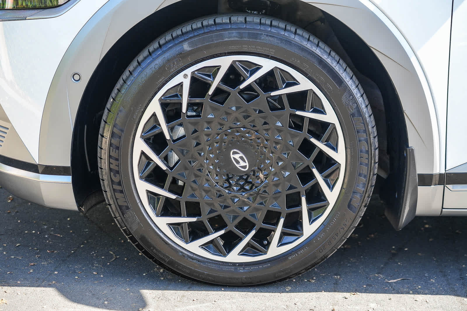 Used 2024 Hyundai Ioniq 5 Limited AWD/4WD image 10