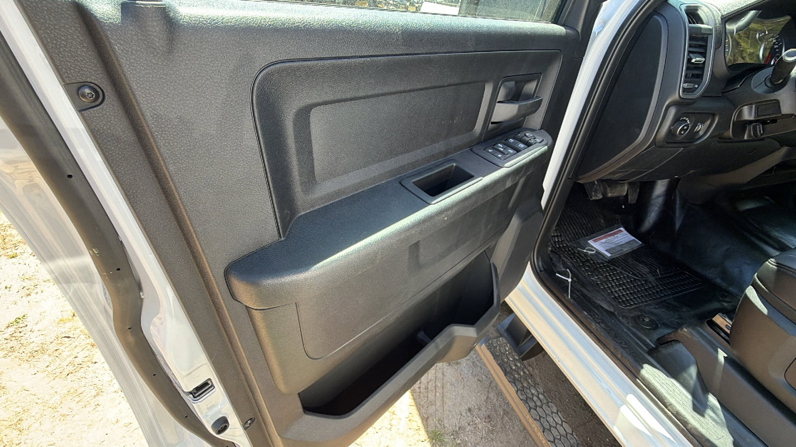 New 2026 RAM 3500 Tradesman AWD/4WD image 14