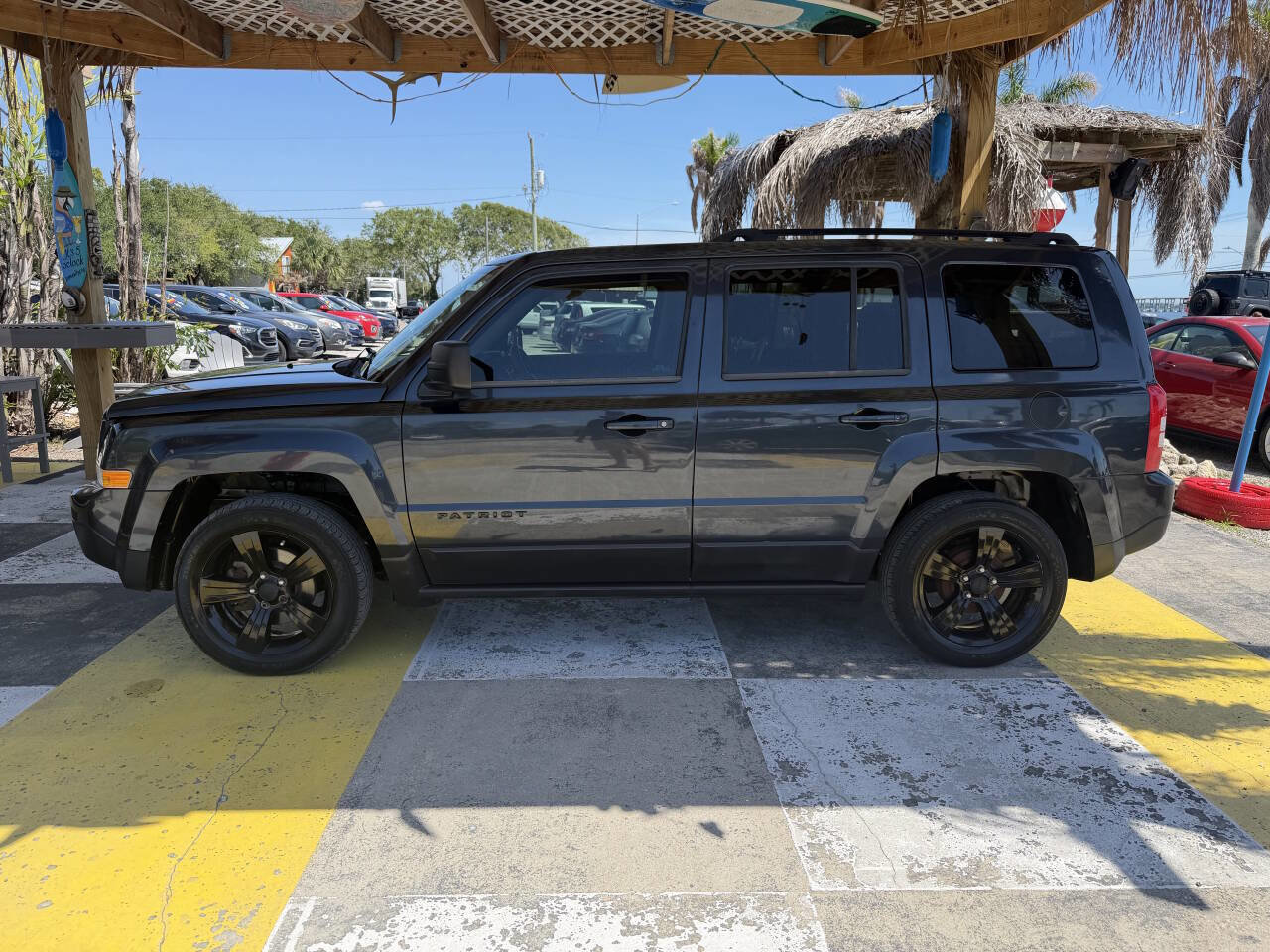 Used 2015 Jeep Patriot Sport w/ Power Value Group FWD image 9