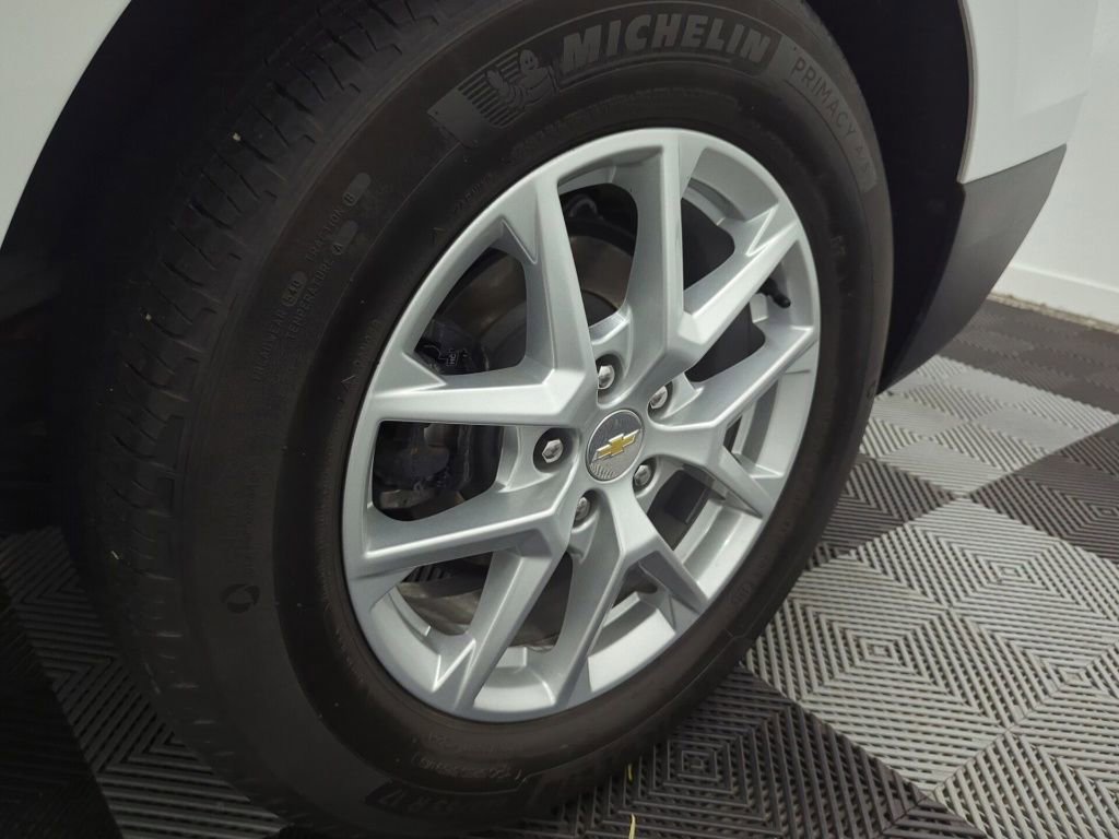 Used 2023 Chevrolet Equinox LT FWD image 29