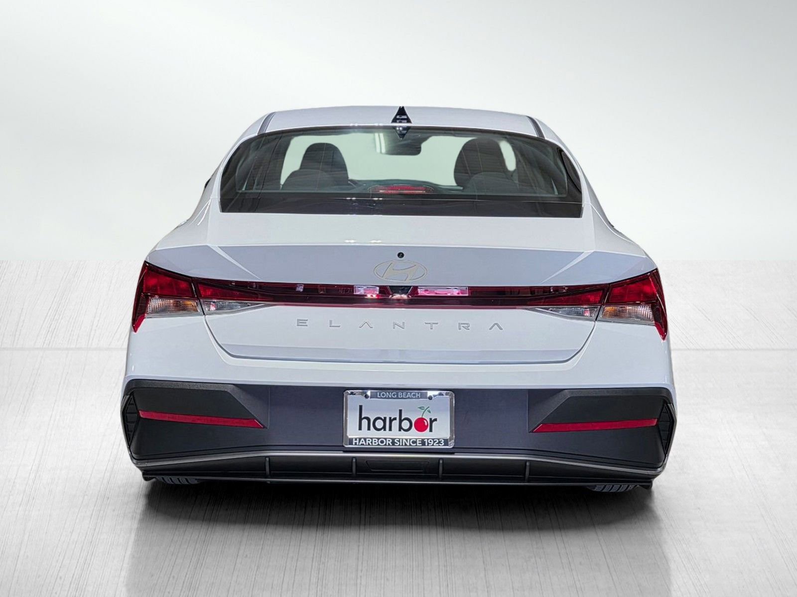 Used 2026 Hyundai Elantra SE image 6