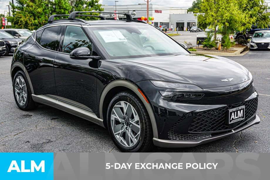 Used 2025 Genesis GV60 RWD image 4