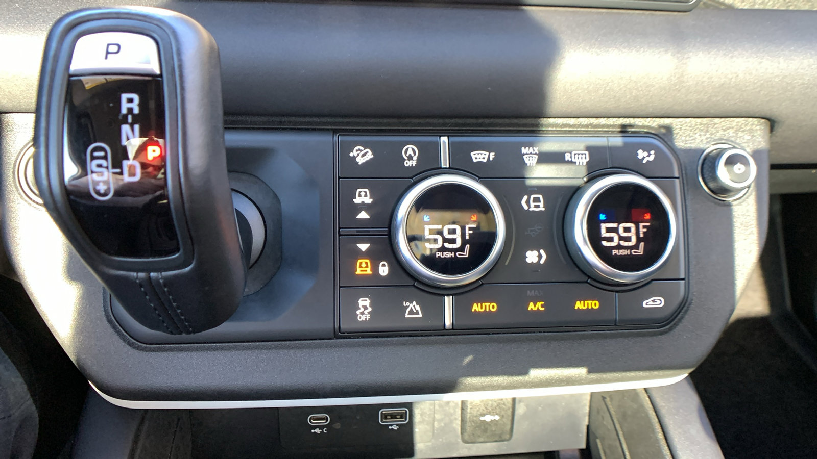 Used 2024 Land Rover Defender 110 S image 16