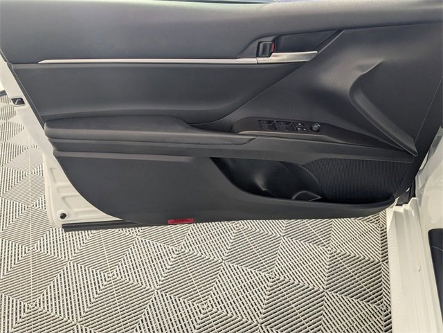 Used 2023 Toyota Camry LE image 10
