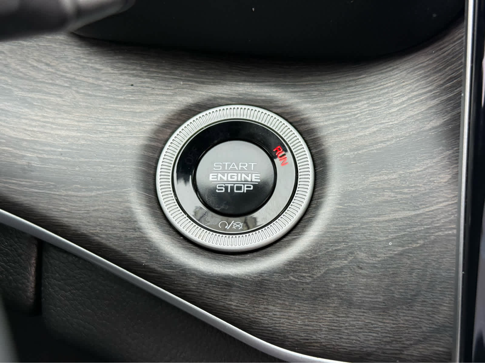 Used 2024 Jeep Grand Cherokee L Limited image 26