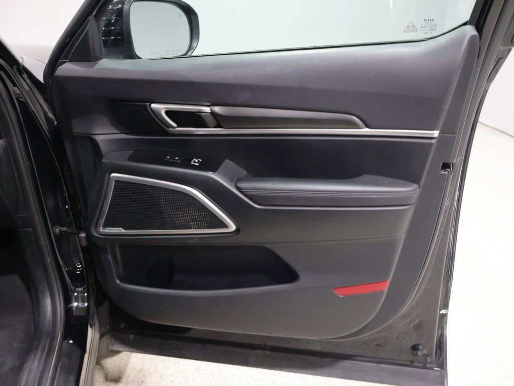 Used 2025 Kia Telluride S image 25
