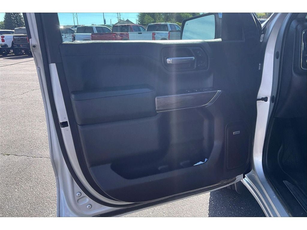 Used 2019 Chevrolet Silverado 1500 LTZ AWD/4WD image 24