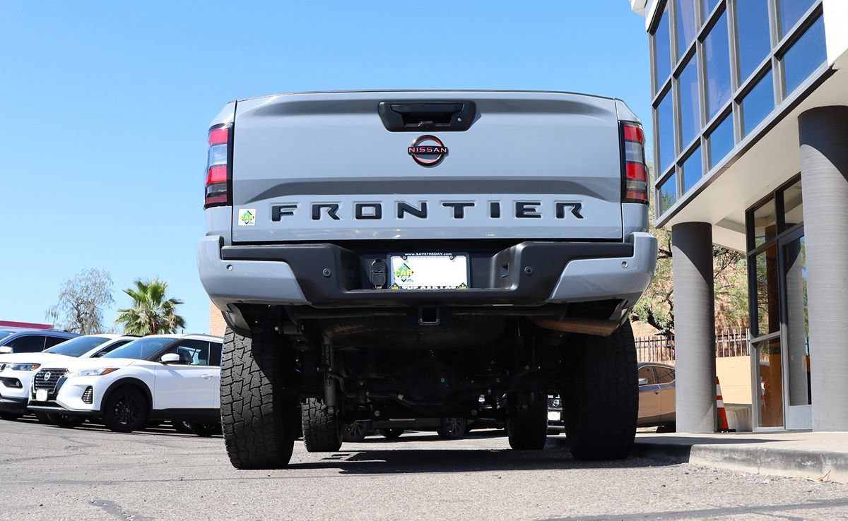 Used 2022 Nissan Frontier Pro-X RWD image 13