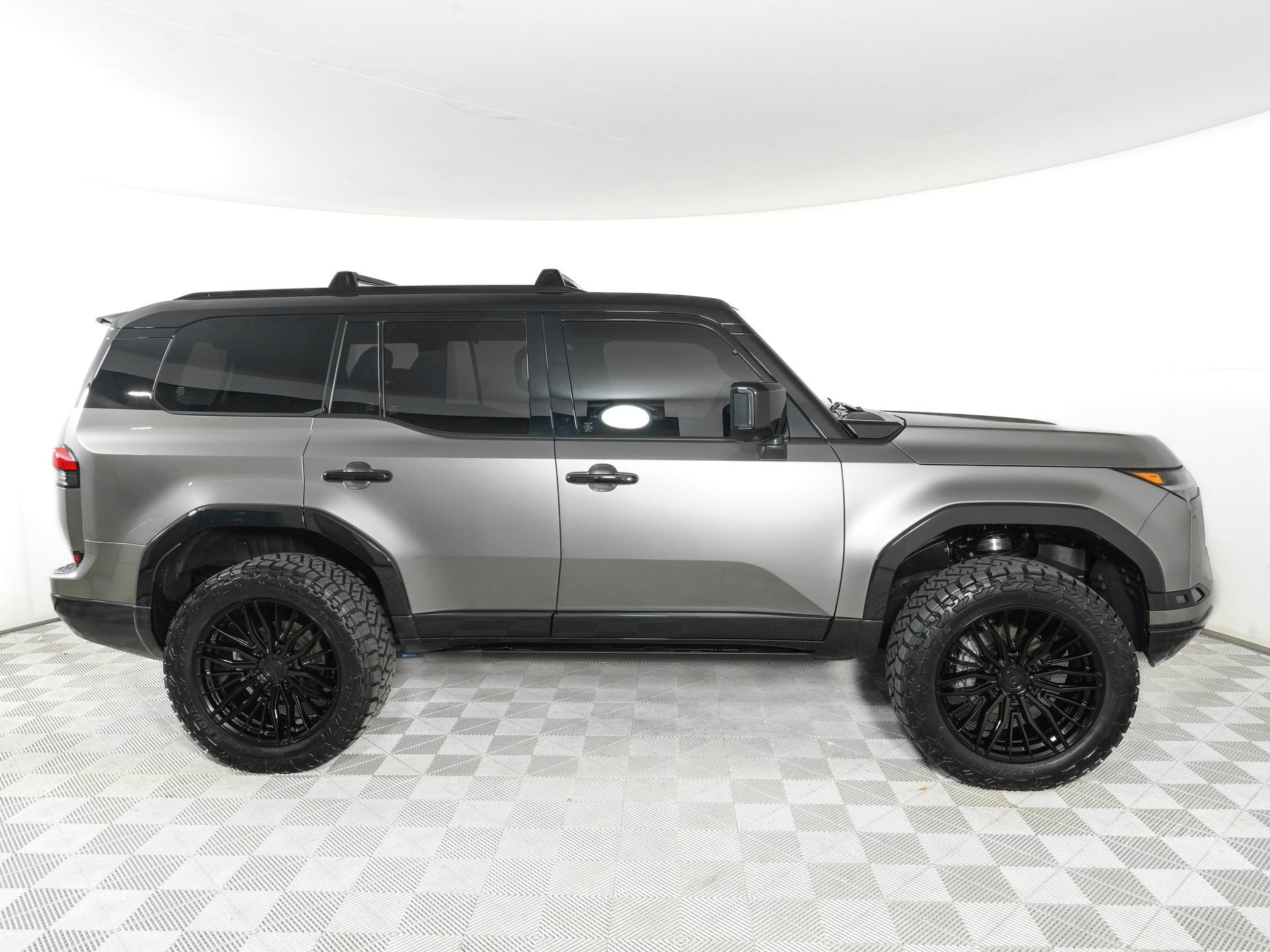 Used 2026 Lexus GX 550 w/ Accessory Package (2T) image 5