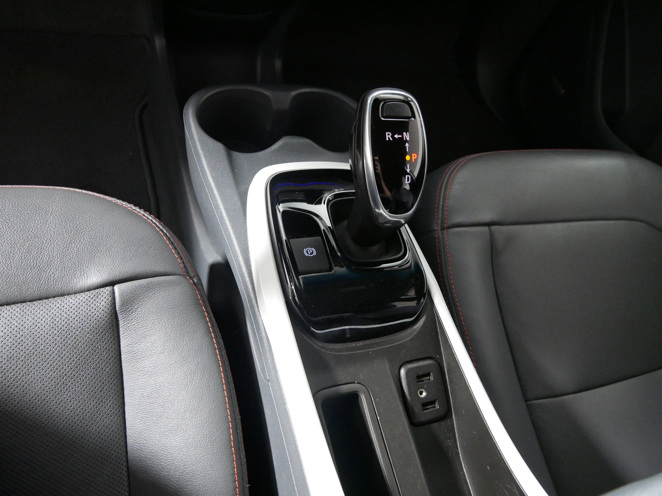 Used 2019 Chevrolet Bolt Premier w/ Infotainment Package image 24