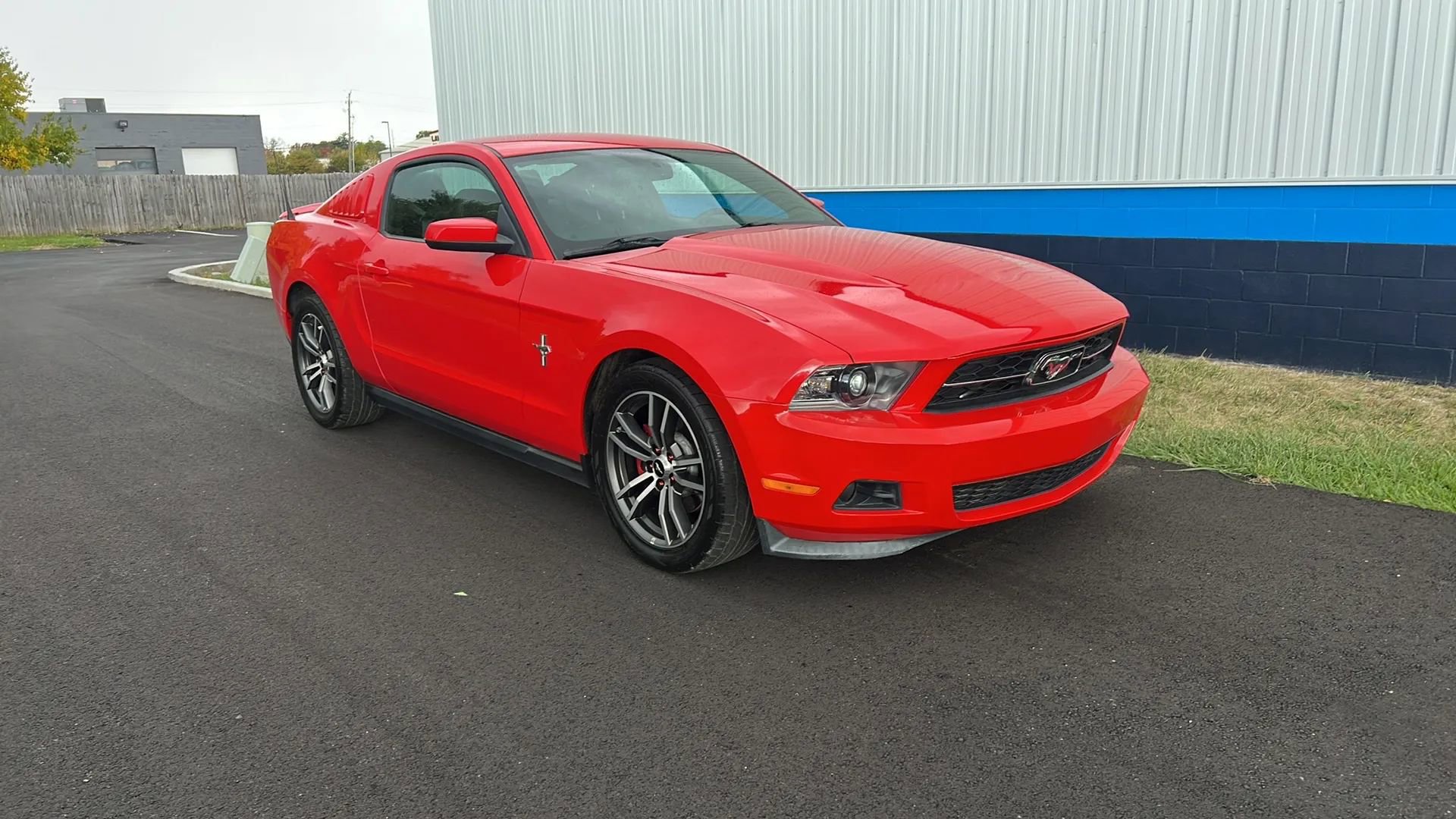 Used 2011 Ford Mustang Premium w/ 202A Rapid Spec Order Code image 3