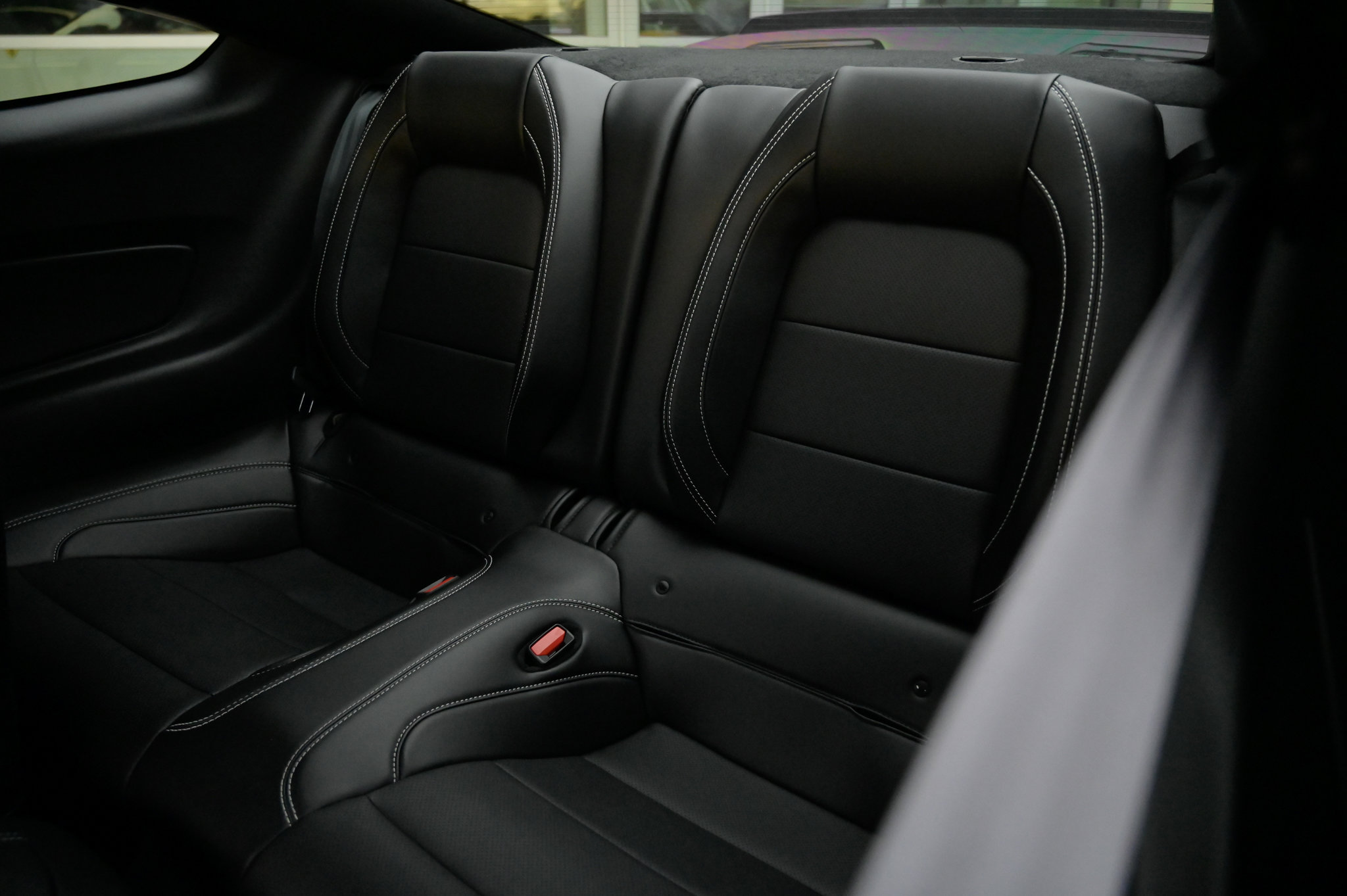 Used 2022 Ford Mustang Shelby GT500 w/ Technology Package image 25