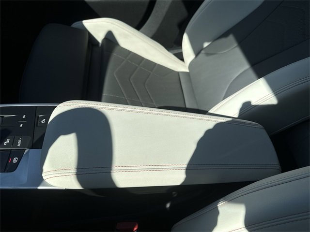 Used 2025 BMW X2 xDrive28i w/ Premium Package image 21