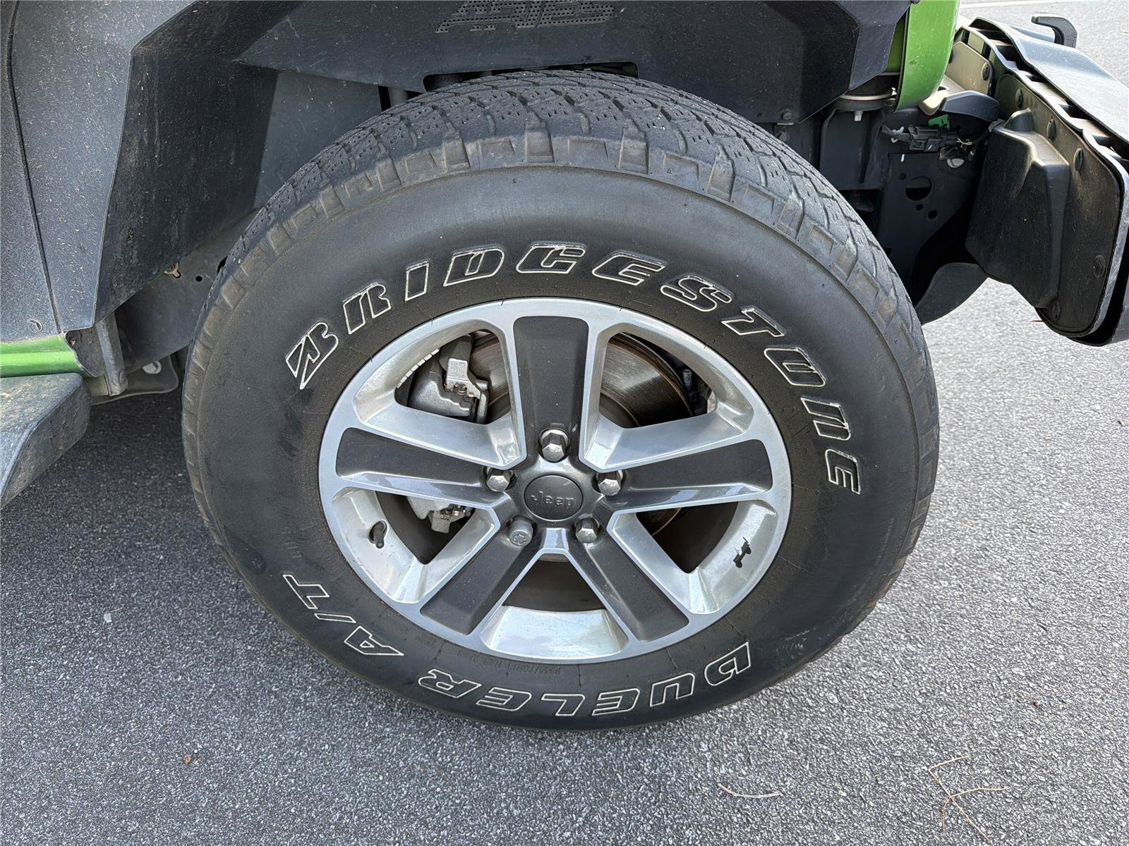 Used 2019 Jeep Wrangler Unlimited Sahara AWD/4WD image 9