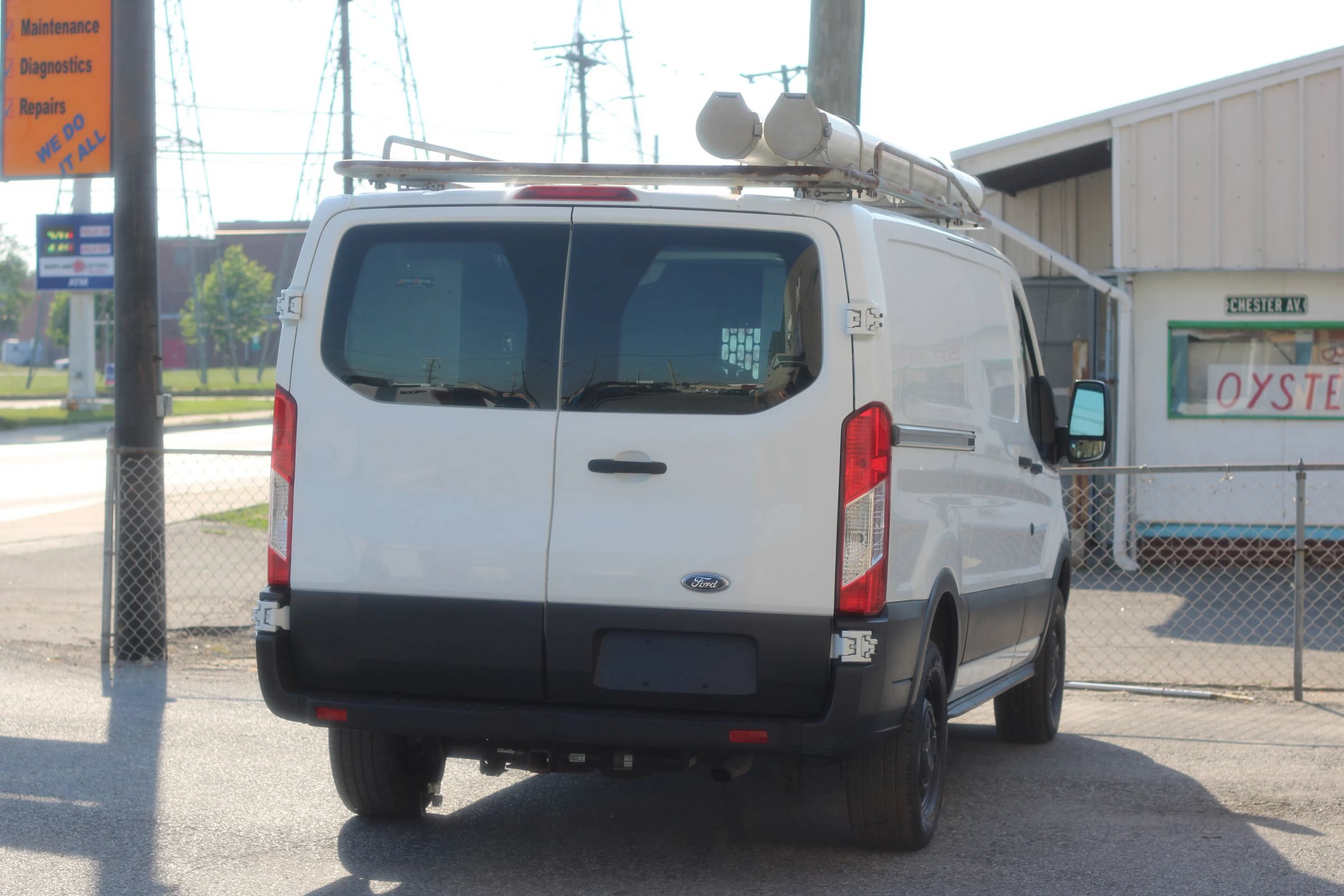 Used 2015 Ford Transit 250 130 Low Roof RWD image 8