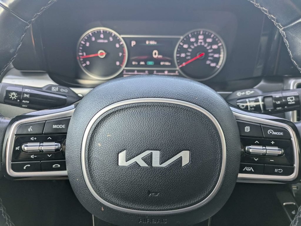 Used 2022 Kia Sorento S FWD image 31