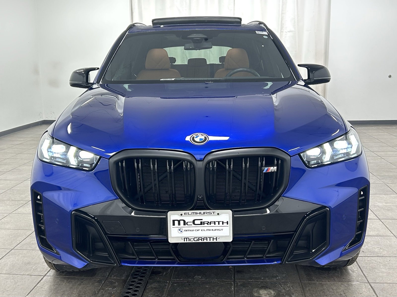 Used 2025 BMW X5 M60i w/ Parking Assistance Package image 7