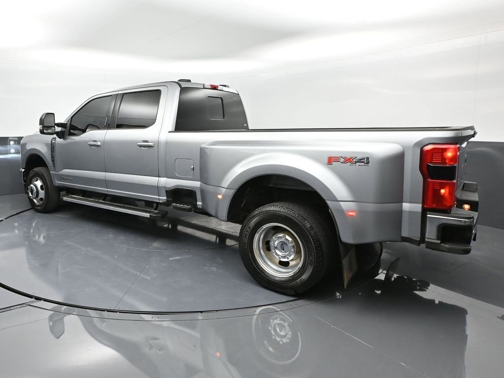 Used 2024 Ford F350 Lariat image 23