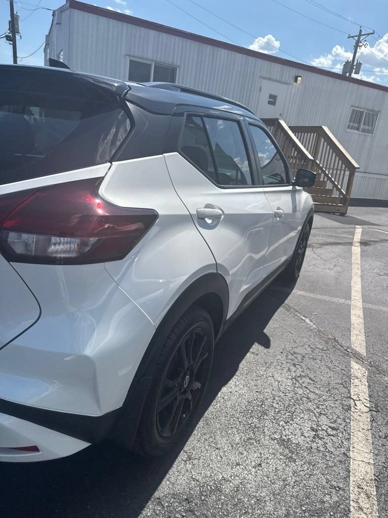Used 2021 Nissan Kicks SR w/ SR Premium Package FWD image 10
