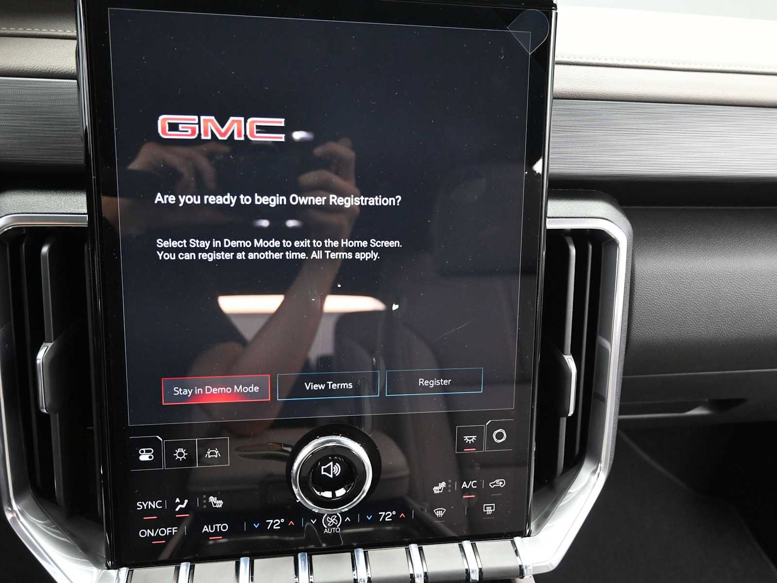 New 2026 GMC Acadia Elevation w/ Elevation Premium Package image 17