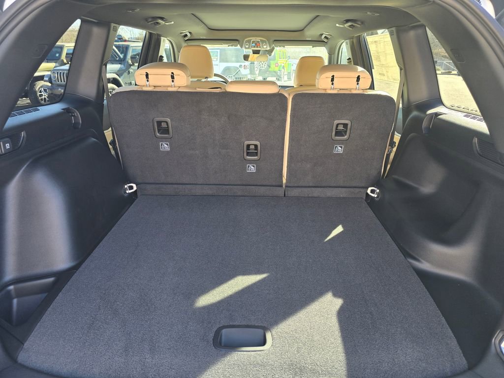 New 2025 Jeep Grand Cherokee Limited image 15