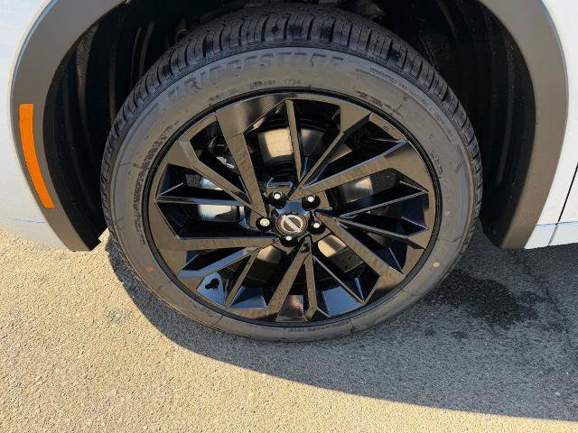 New 2026 Nissan Rogue Platinum AWD/4WD image 9