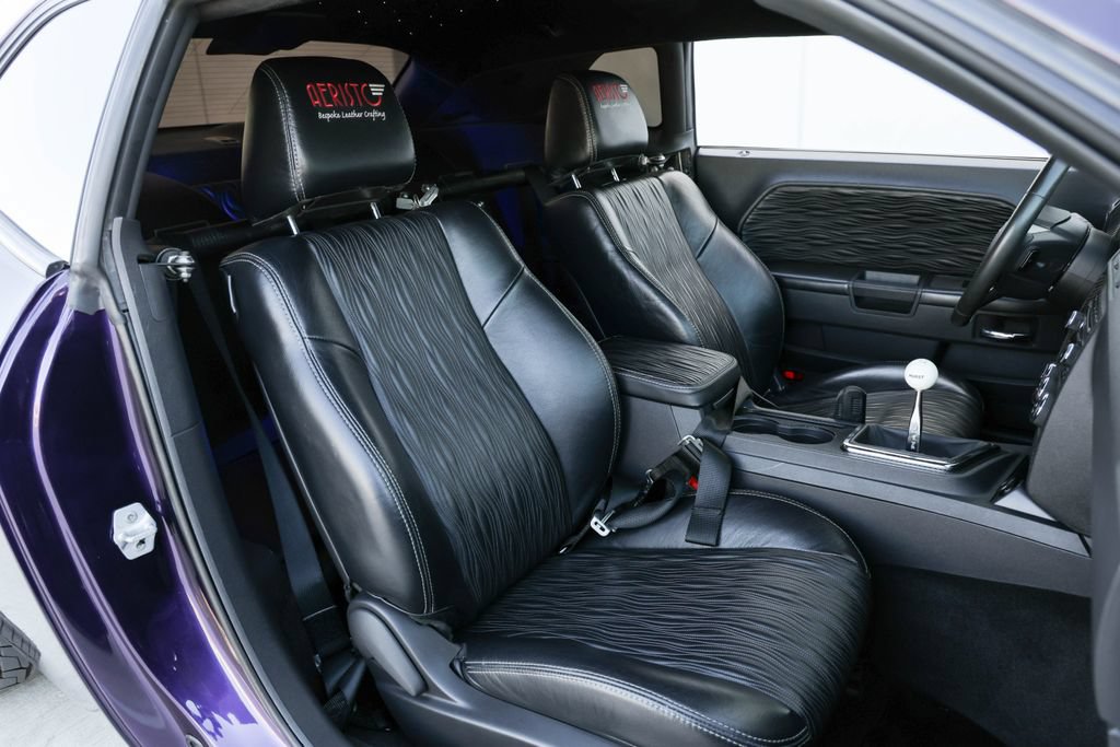 Used 2013 Dodge Challenger R/T Plus RWD image 22