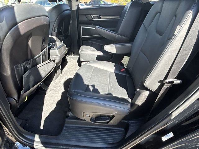 Used 2023 Kia Telluride S image 23