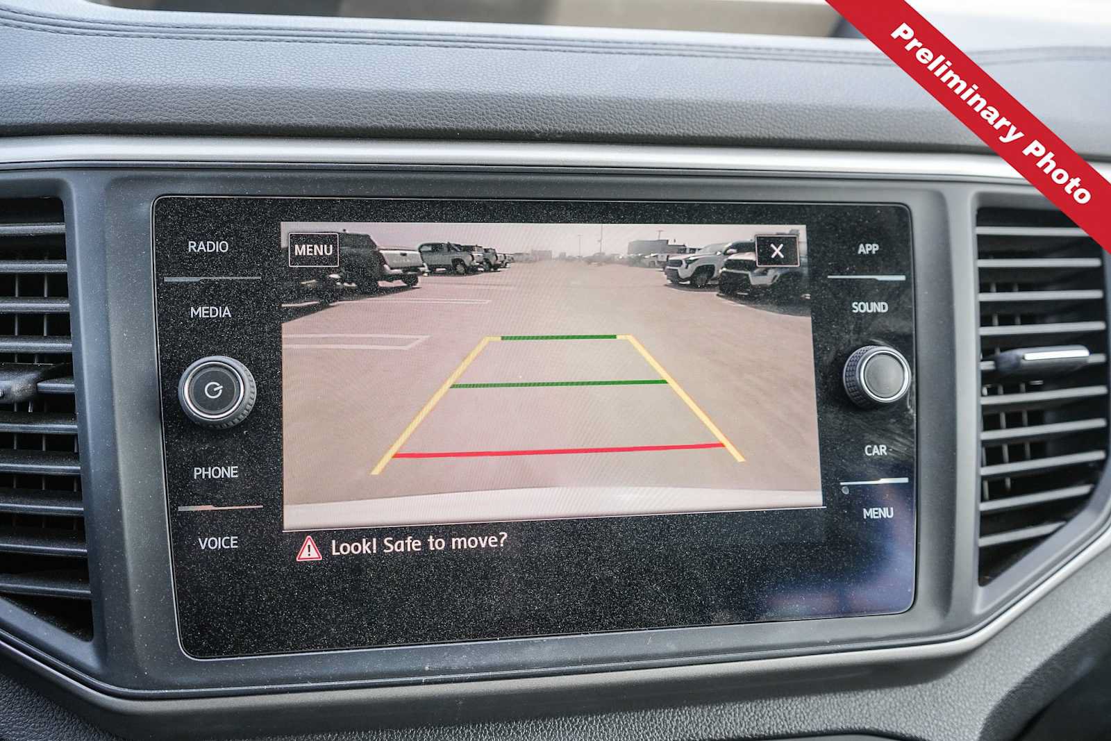 Used 2020 Volkswagen Atlas Cross Sport SE w/ Towing Package AWD/4WD image 20