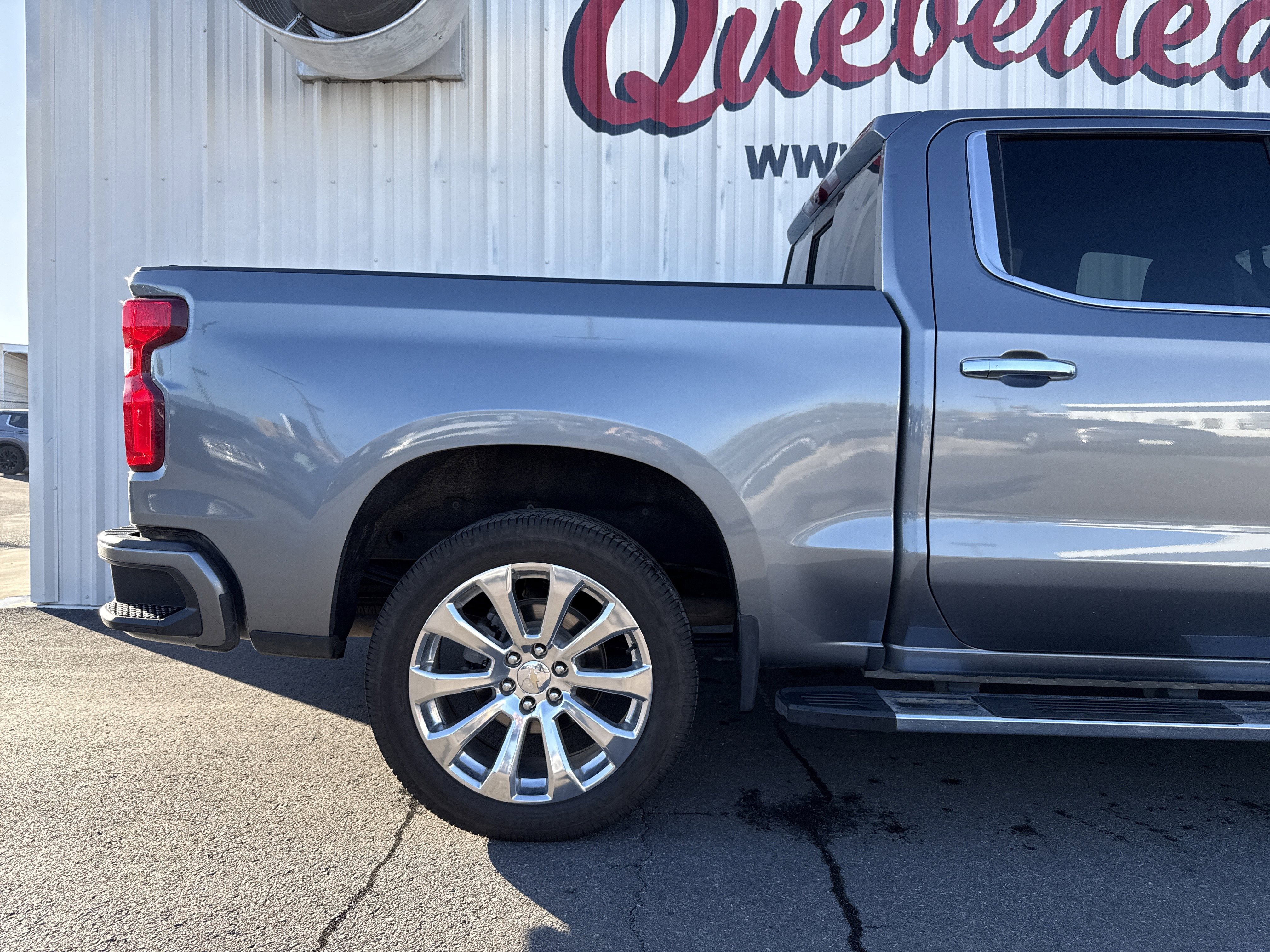 Used 2021 Chevrolet Silverado 1500 High Country w/ Technology Package image 36