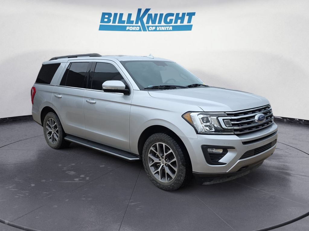 Used 2018 Ford Expedition XLT w/ Equipment Group 202A AWD/4WD image 7
